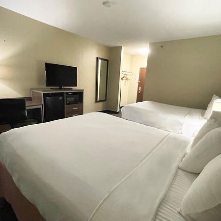Hotel Super 8 By Wyndham St Charles à Saint Charles Extérieur photo